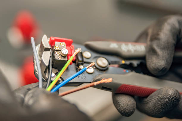 Best Electrical Troubleshooting Services  in Mequon, WI